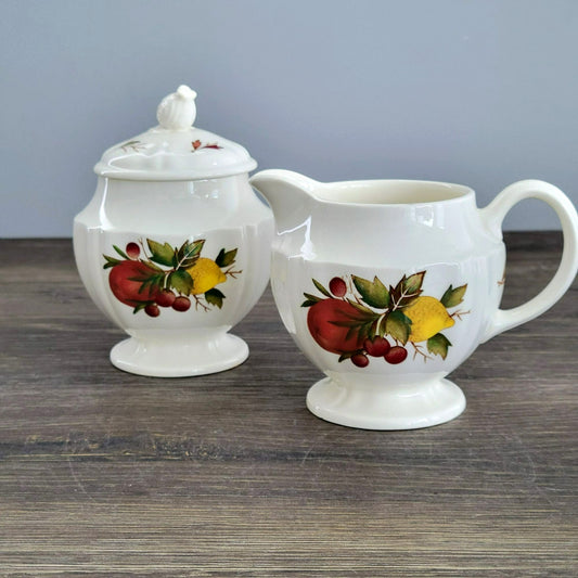 Wedgwood Drury Lane Creamer & Sugar Bowl,  c.1962-69 England