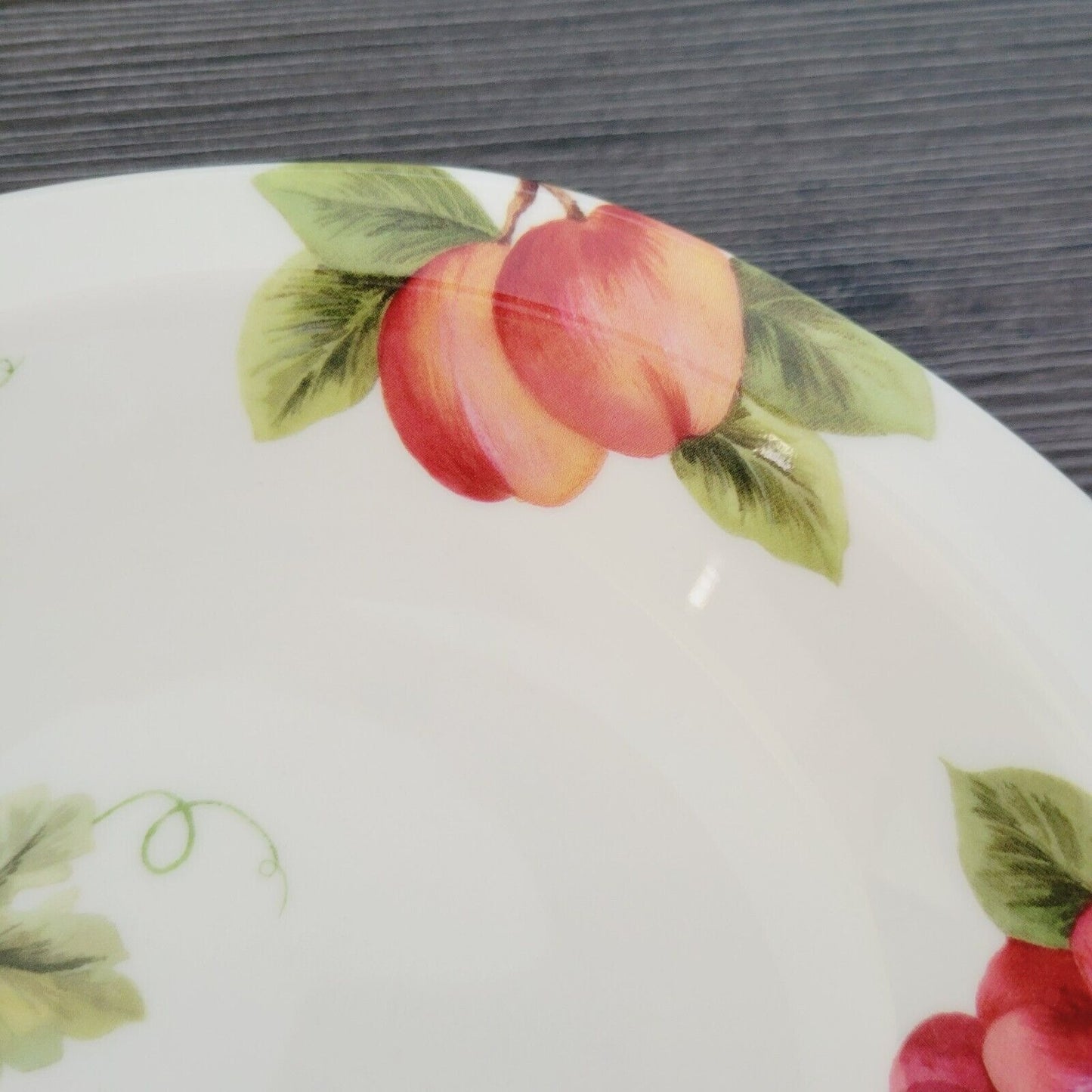 Royal Doulton Vintage Grape Cereal Bowl c.1990s England