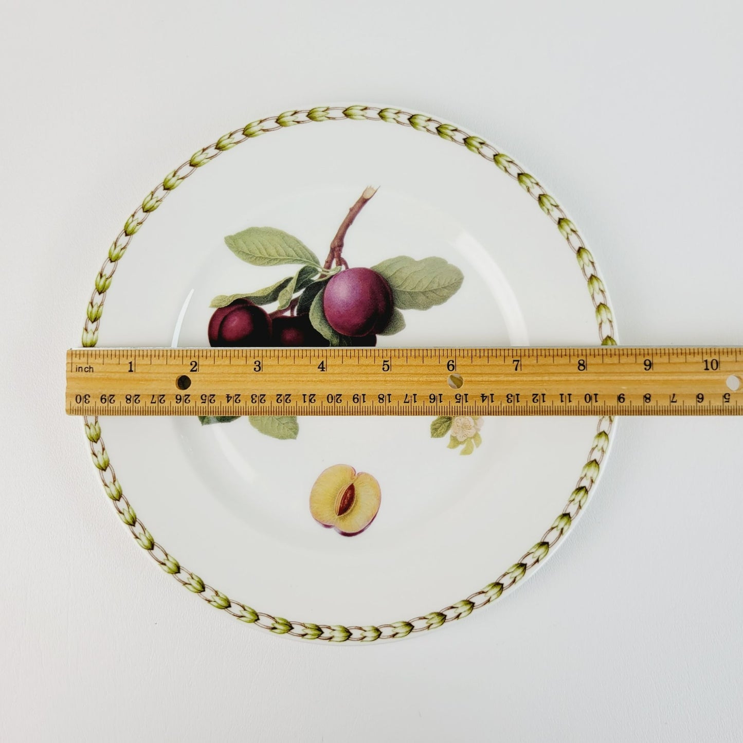 Queen's Hookers Fruit Plum Salad Plate Set of 2, Made in England