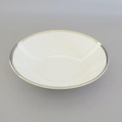 Johann Haviland Wedding Ring Berry Bowl Set of 2, Platinum Trim c.1960s Germany