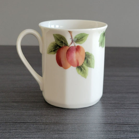 Royal Doulton Vintage Grape Coffee Mug Cup c1990s England Fruit Fall Drinkware