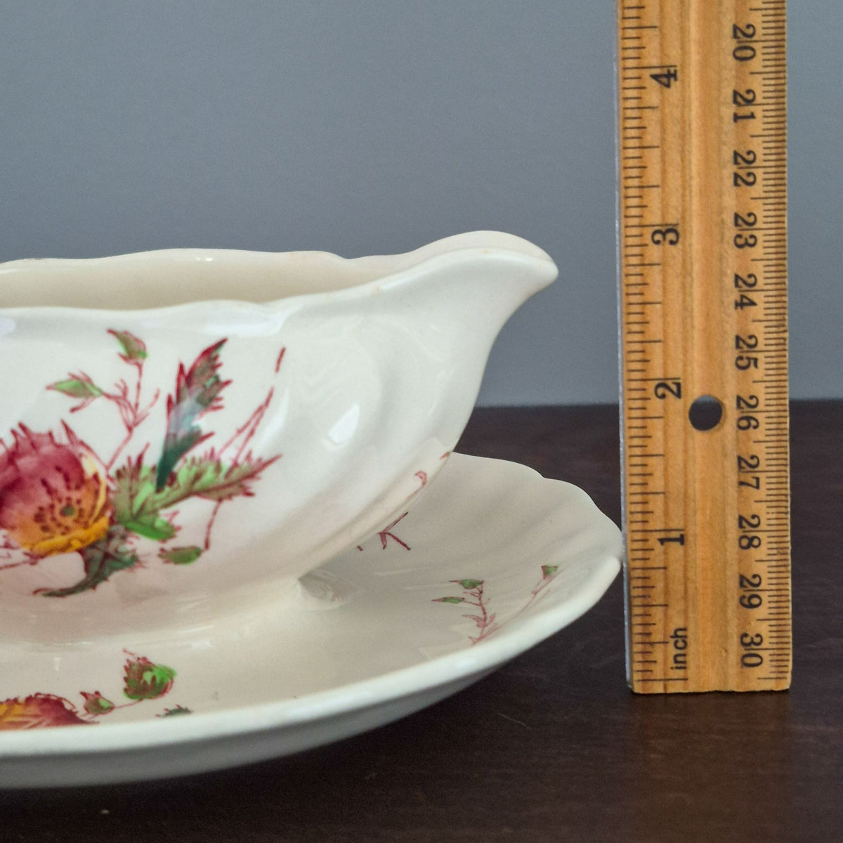 Royal Doulton "Sherborne" Gravy Boat & Underplate, c.1938-61 England