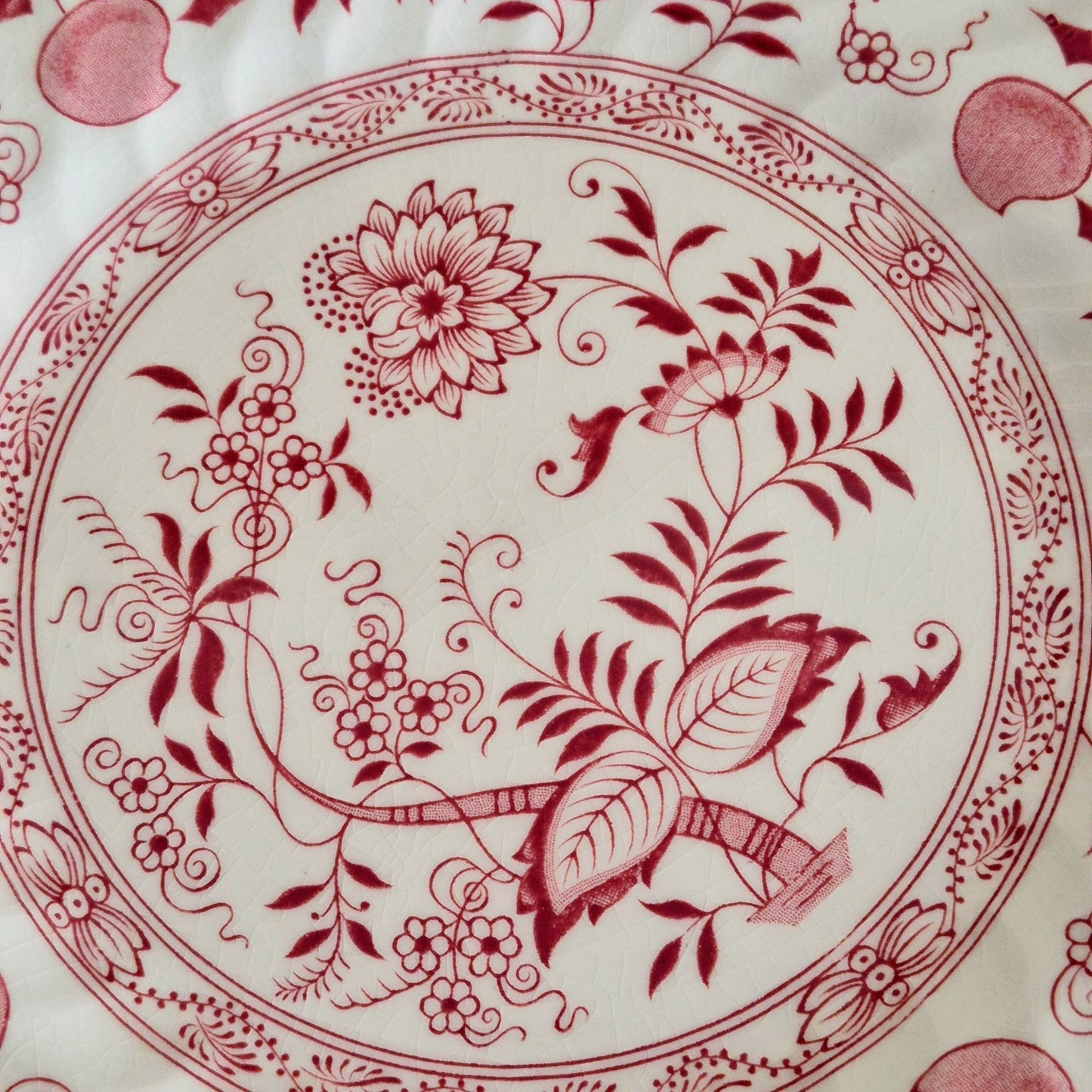 Wood & Sons "Old Vienna" Ironstone Dinner Plate, England c.1960s