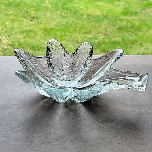 Blenko  Decorative Centerpiece Leaf Bowl
