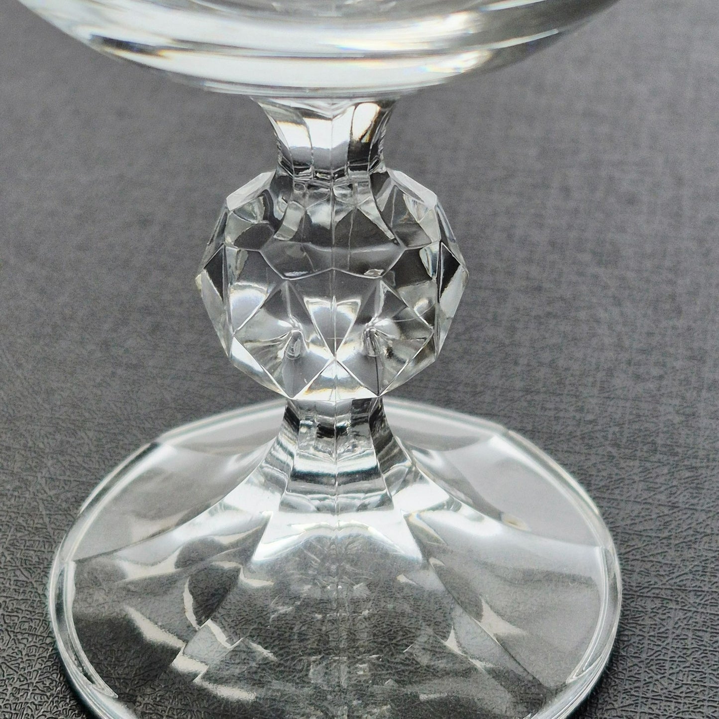 Import Assoc Crystal "Claudia" Wine Glass, Set of 4, Made in Poland