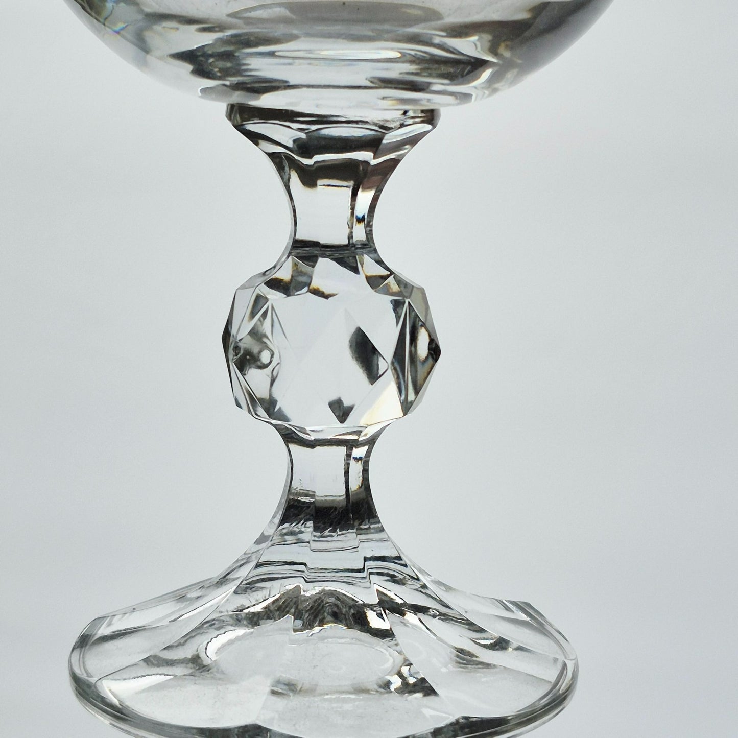 Import Assoc Crystal "Claudia" Wine Glass, Set of 4, Made in Poland