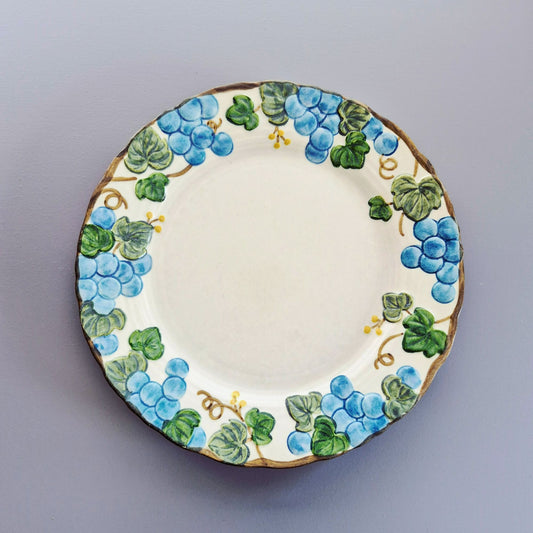 Metlox Poppytrail SCULPTURED GRAPE Dinner Plate, c.1963-86 USA