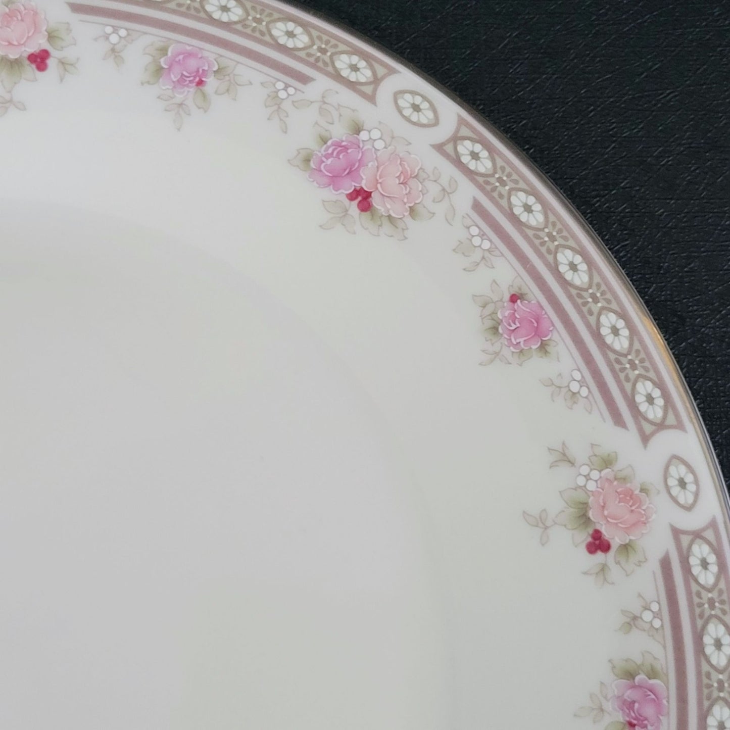 Royal Doulton Elegance Salad Plate, Set of 2, 1980s Vogue Collection