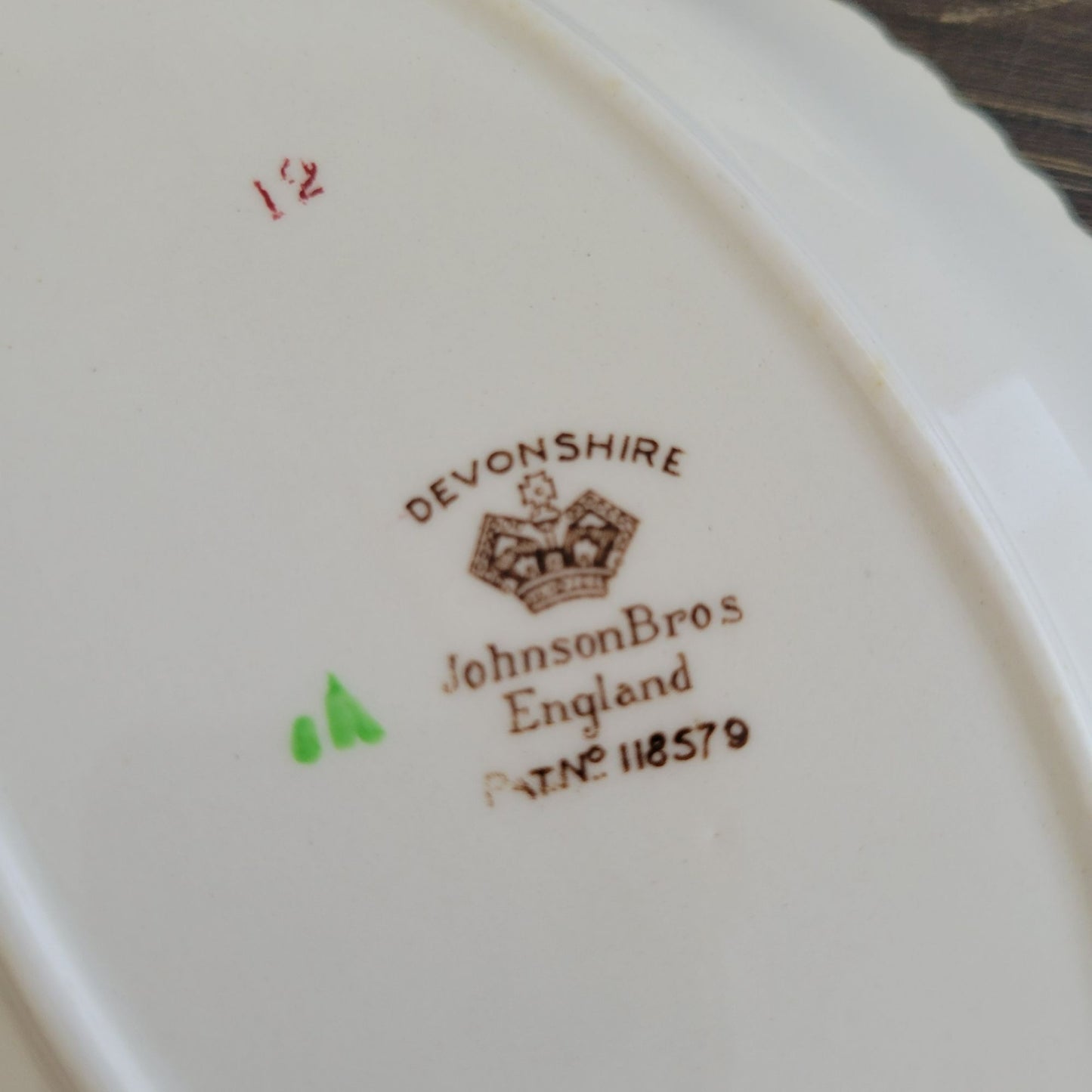 Johnson Bros Devonshire Brown Gravy Boat & Underplate