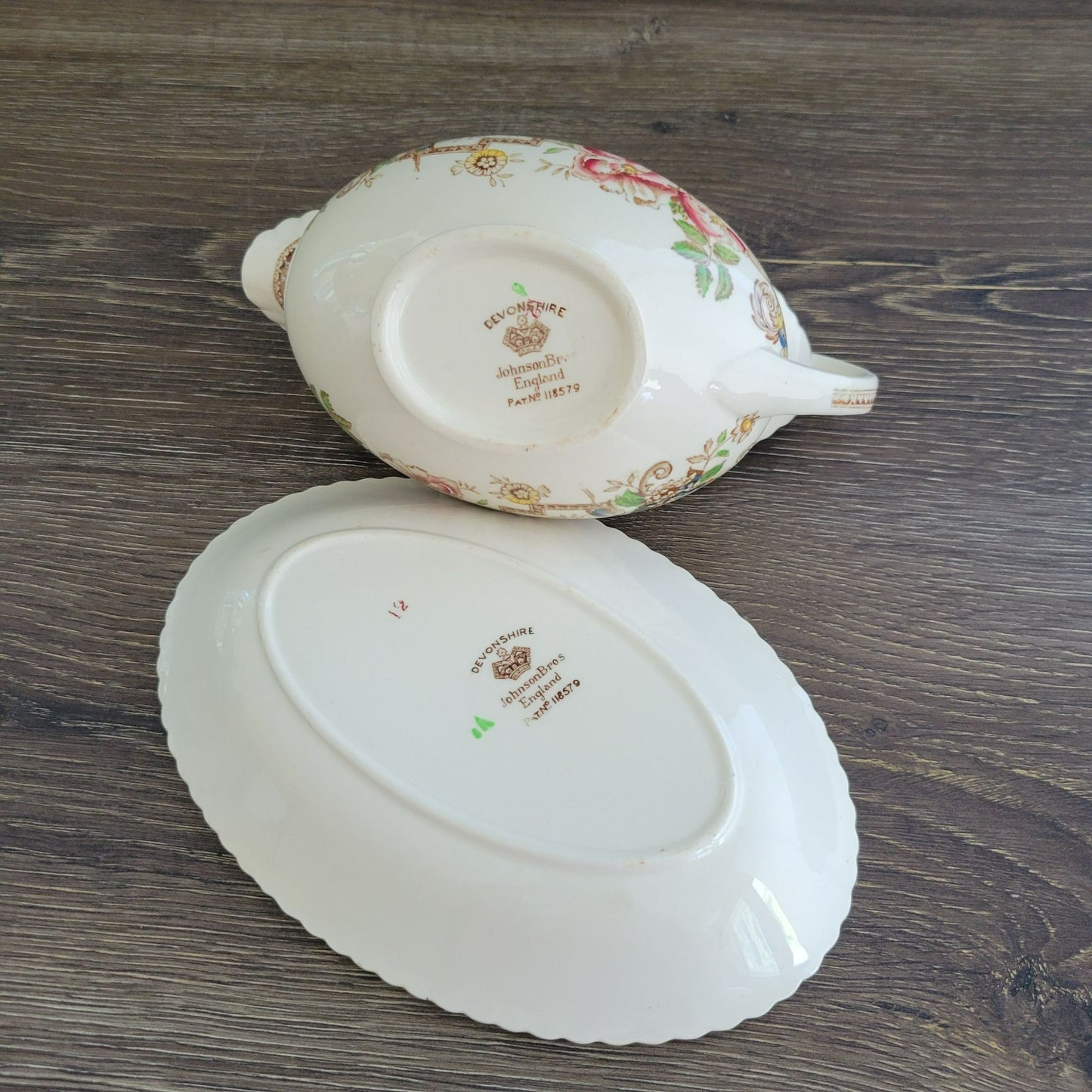 Johnson Bros Devonshire Brown Gravy Boat & Underplate