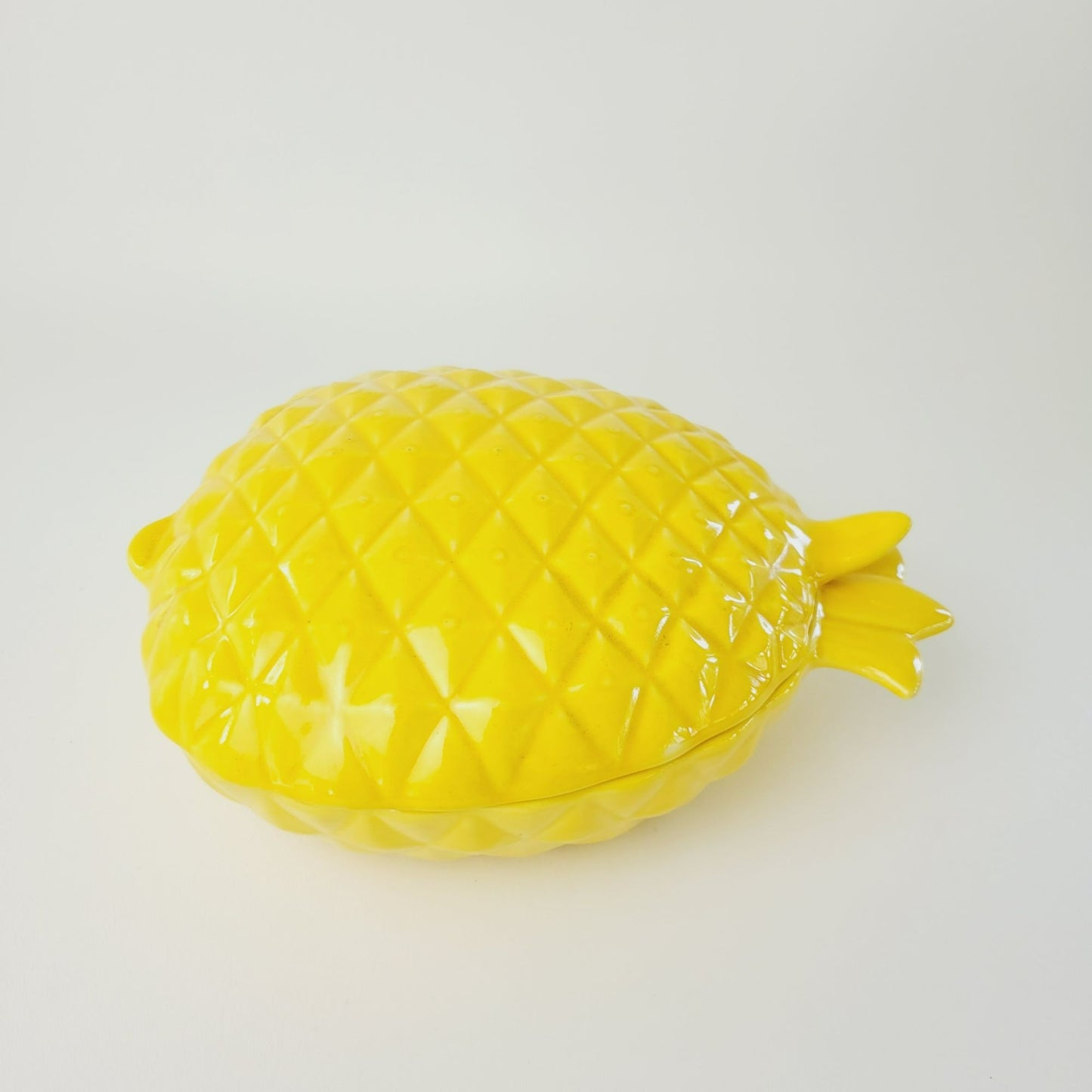 Red Wing Pottery Pineapple Ceramic Serving Dish With Lid, c.1940s USA