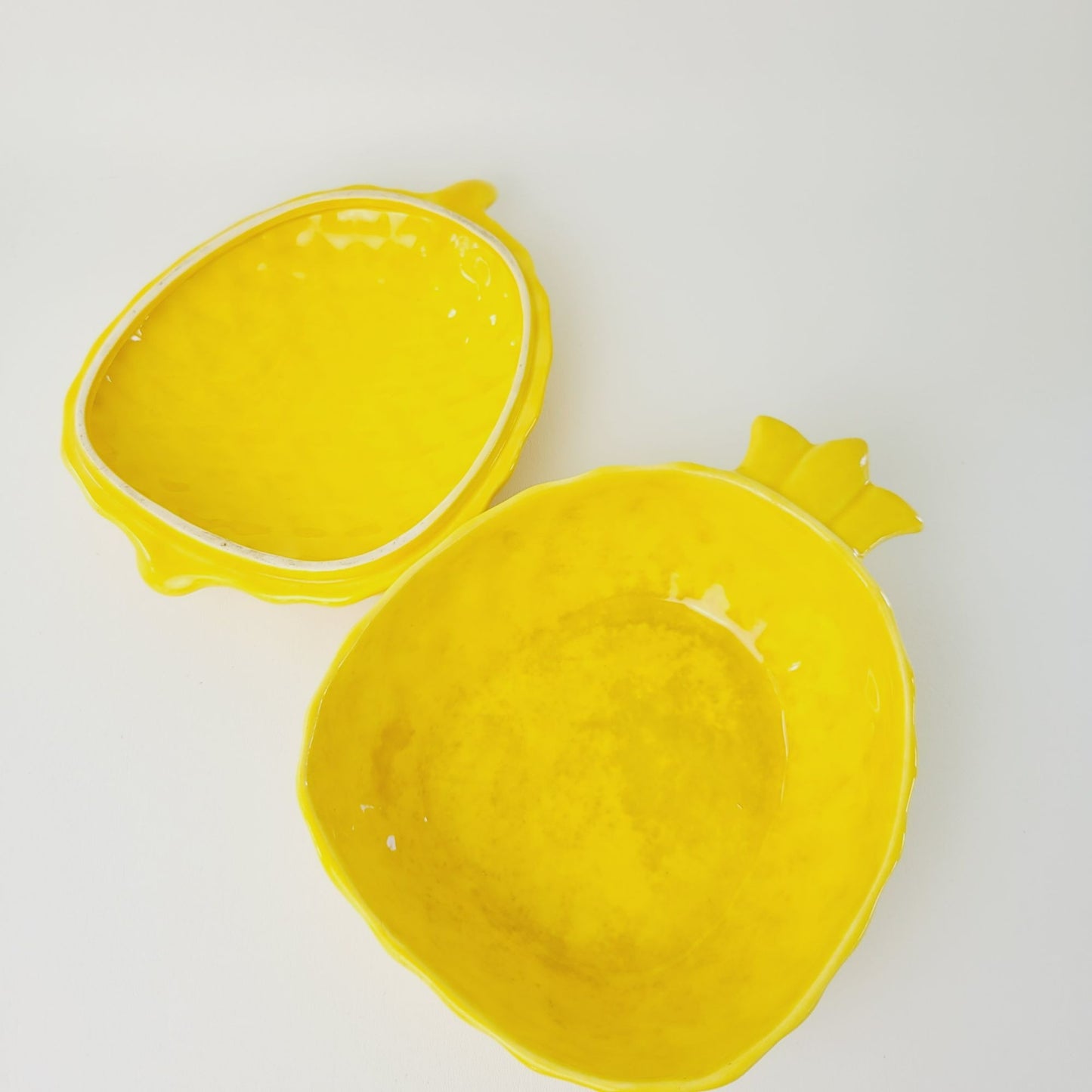 Red Wing Pottery Pineapple Ceramic Serving Dish With Lid, c.1940s USA