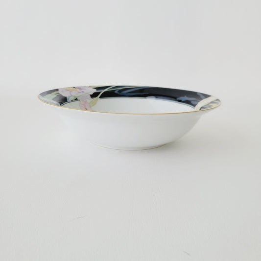 Mikasa Charisma 9" Serving Bowl, c.1983-97 Japan