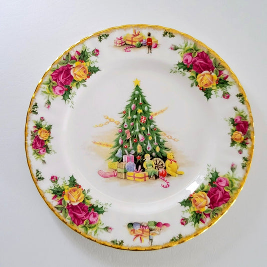 Royal Albert Christmas Magic Salad Plate, England c.1990s
