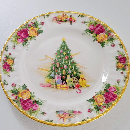 Royal Albert Christmas Magic Salad Plate, England c.1990s