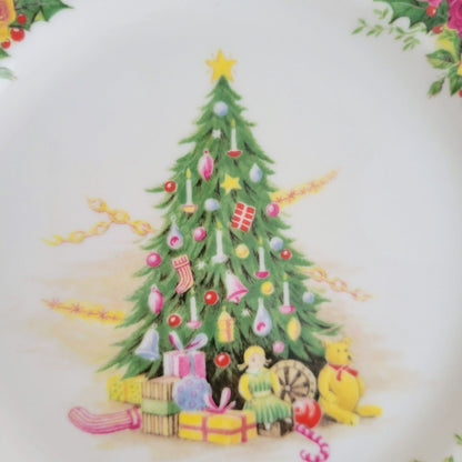 Royal Albert Christmas Magic Salad Plate, England c.1990s