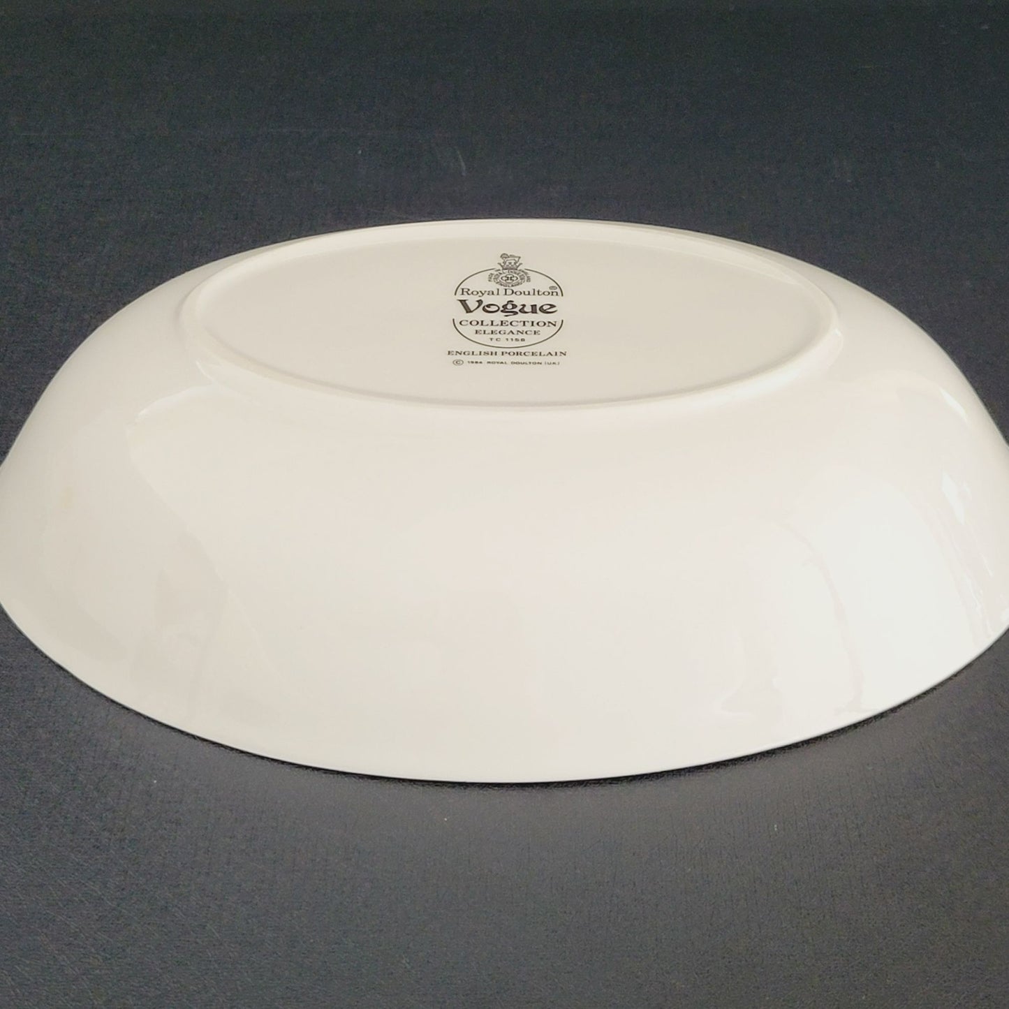 Royal Doulton Elegance Oval Vegetable Bowl, c.1980s England