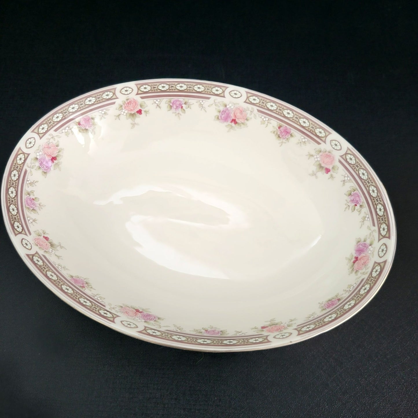 Royal Doulton Elegance Oval Vegetable Bowl, c.1980s England