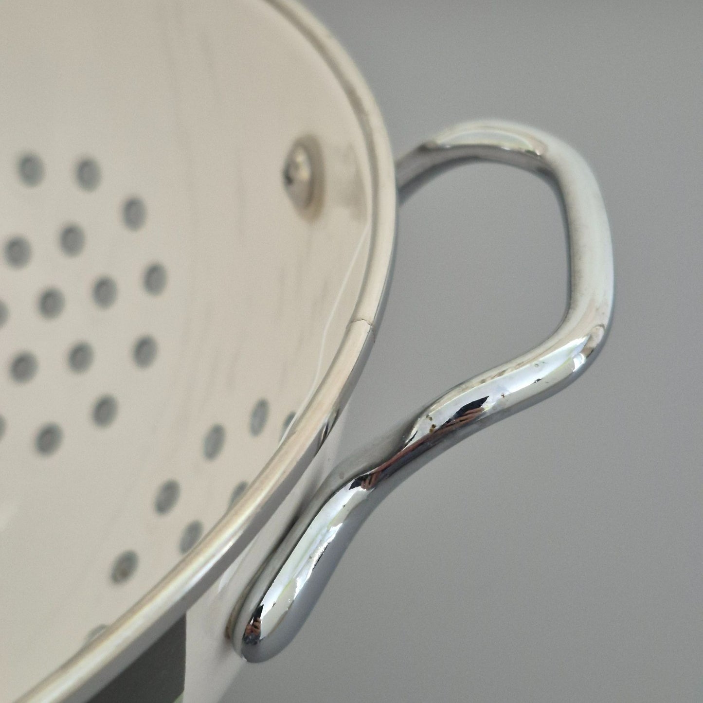 Pfaltzgraff "Sphere" Enamel Colander, c.2001-07