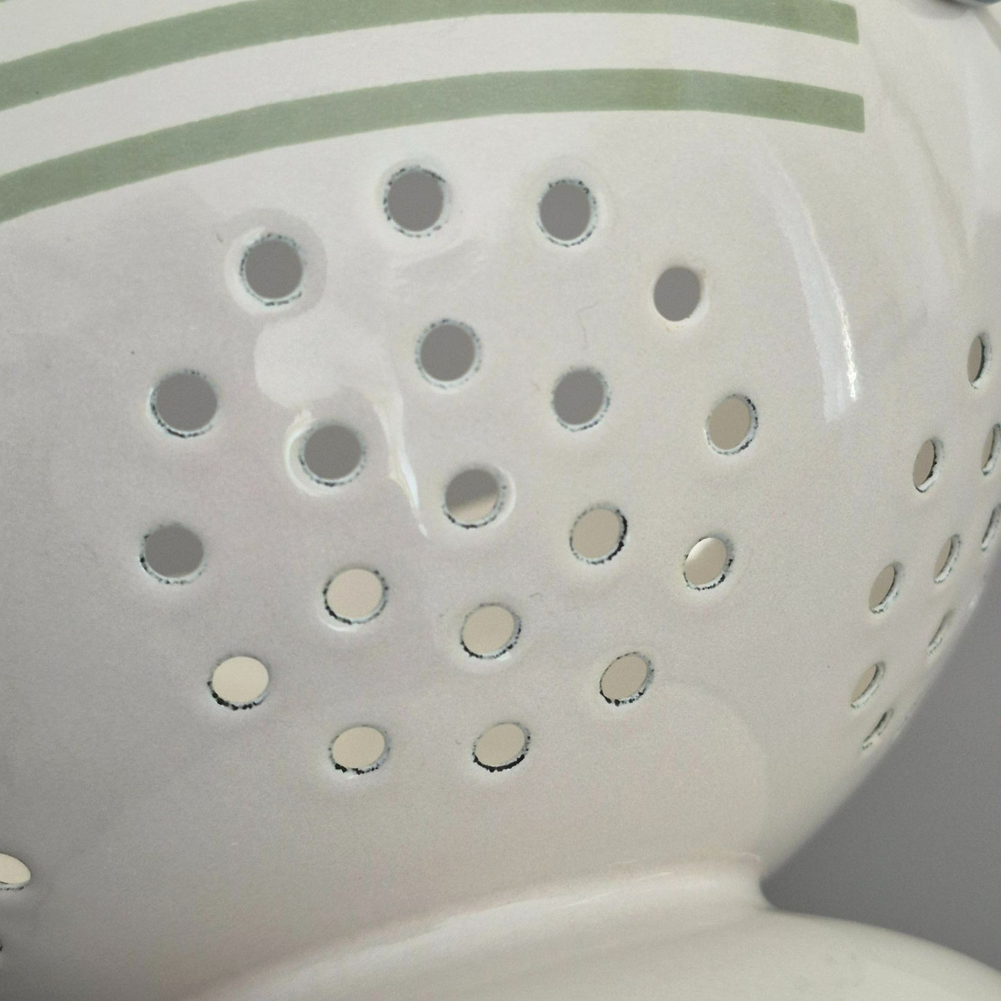 Pfaltzgraff "Sphere" Enamel Colander, c.2001-07