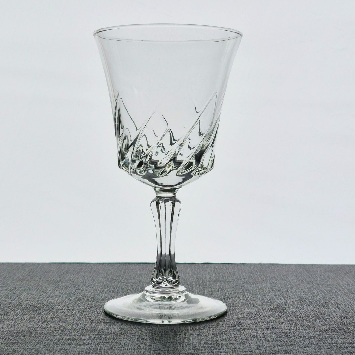 Cristal D'Arques "Flammes" Crystal Wine Glass, Set of 4, France