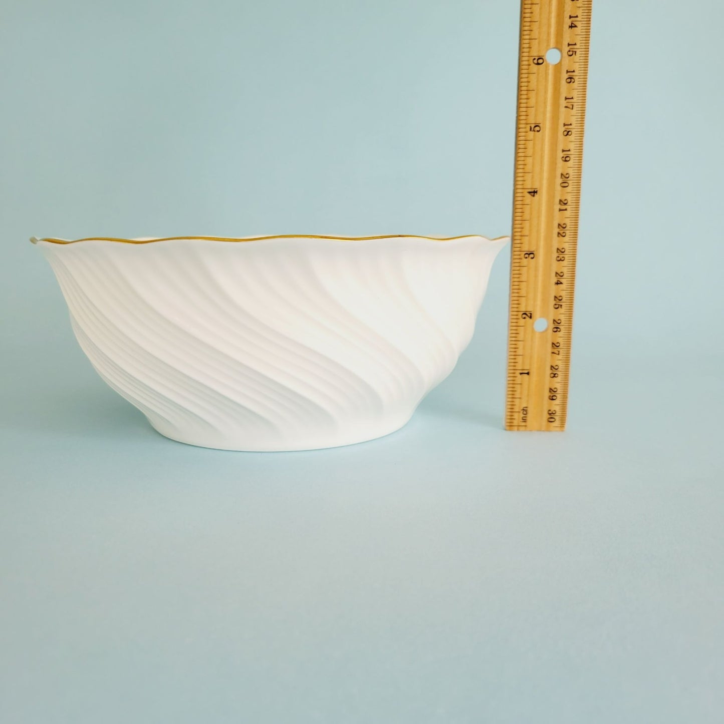 Toyo Elegance 8" Serving Bowl, Made in Japan