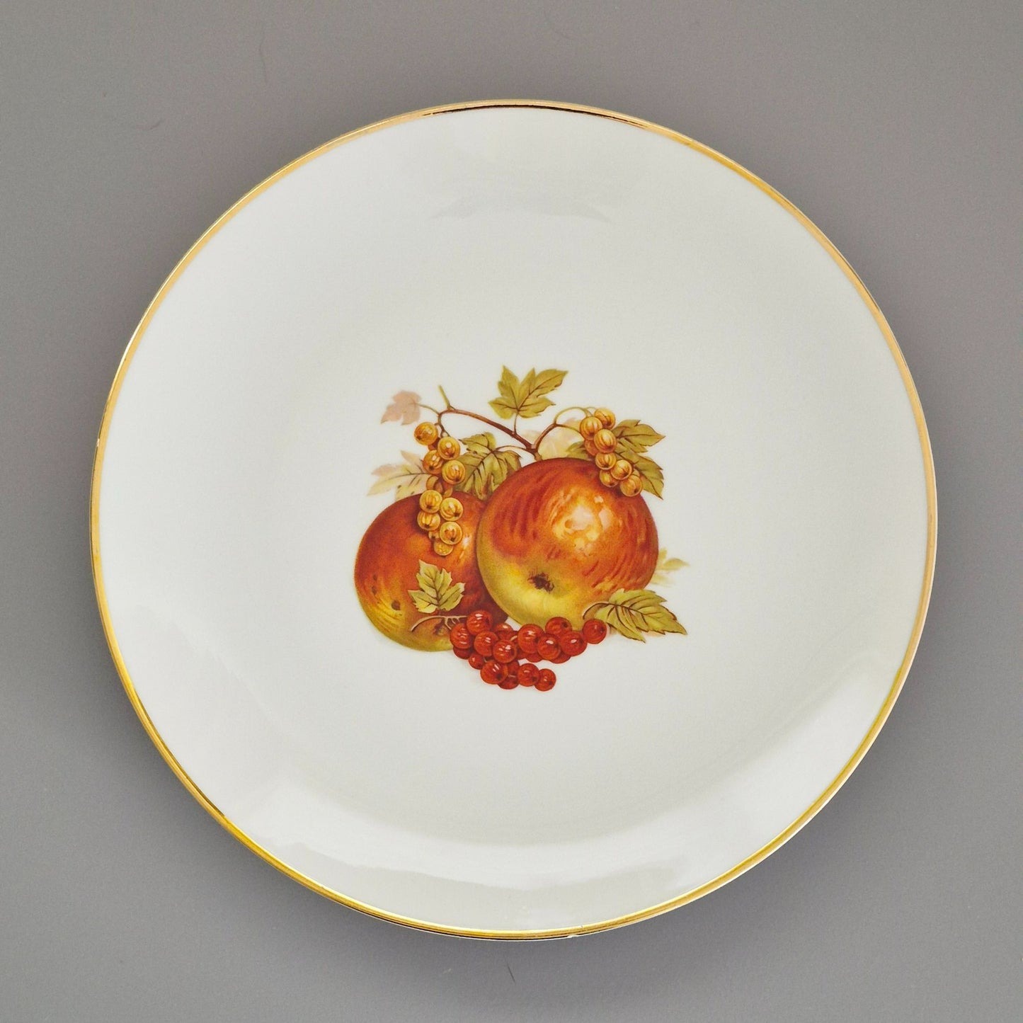 Bareuther Apple & Berry Dinner Plates, c.1970-90s Germany