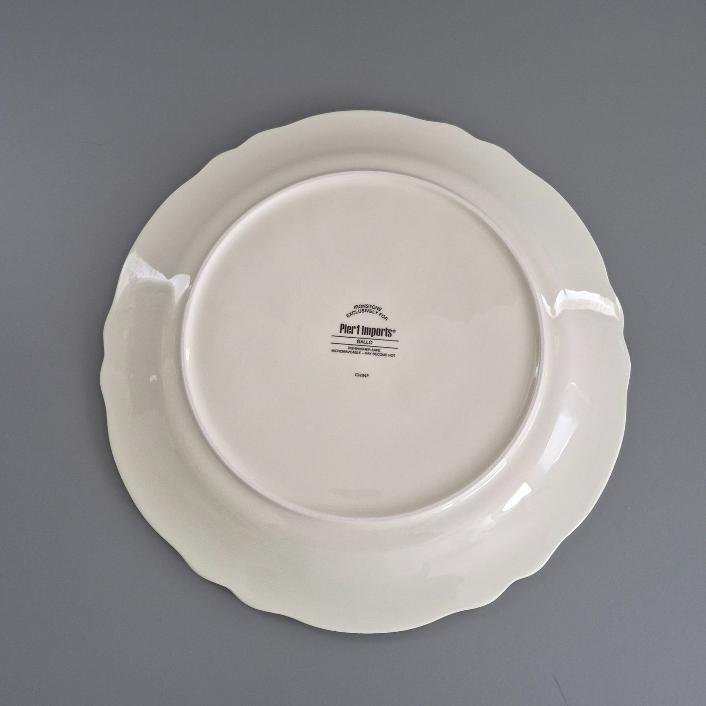 Pier 1 "Gallo" Dinner Plate, c2013-15