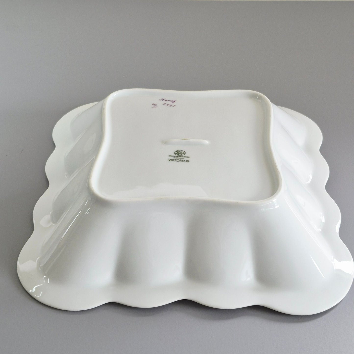 Hutschenreuther "Viktoria" Square Serving Bowl, c.1990s Germany