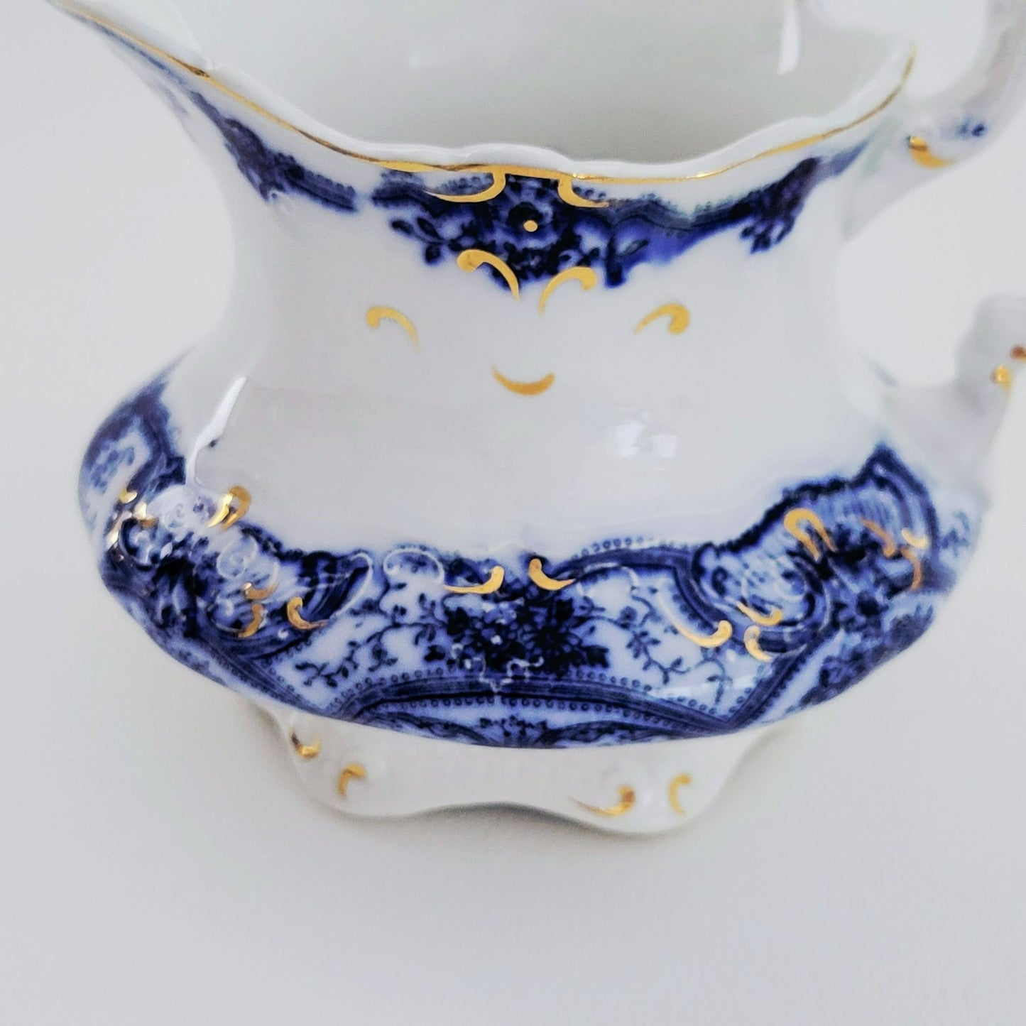 Antique Meakin Flow Blue YORK Creamer, England c. Early 1900s