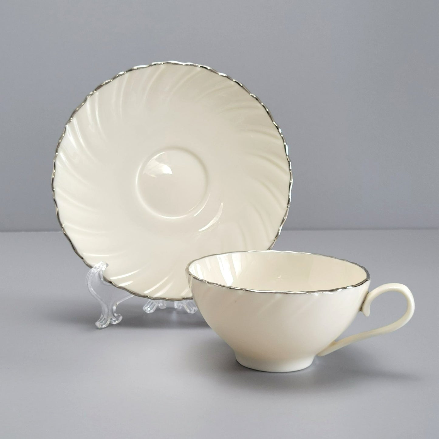 Vintage Lenox Weatherly Teacup & Saucer, Swirled Edge & Platinum Trim, c.1959-86 USA