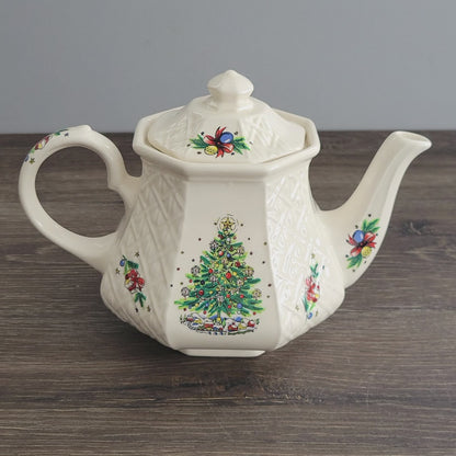 Sadler Christmas Eve Teapot, Made In England