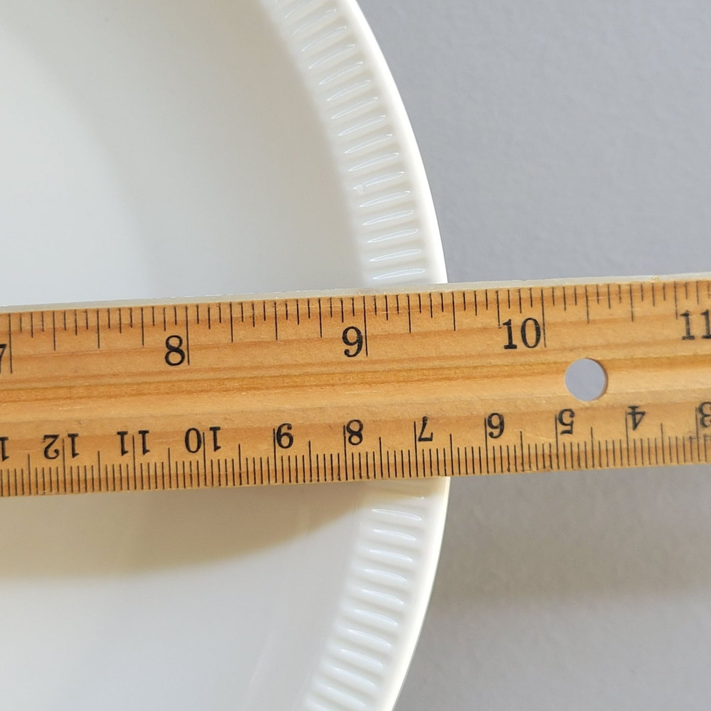 Arzberg Athena White Luncheon Plate, Ribbed Rim, c.1968-90 Germany