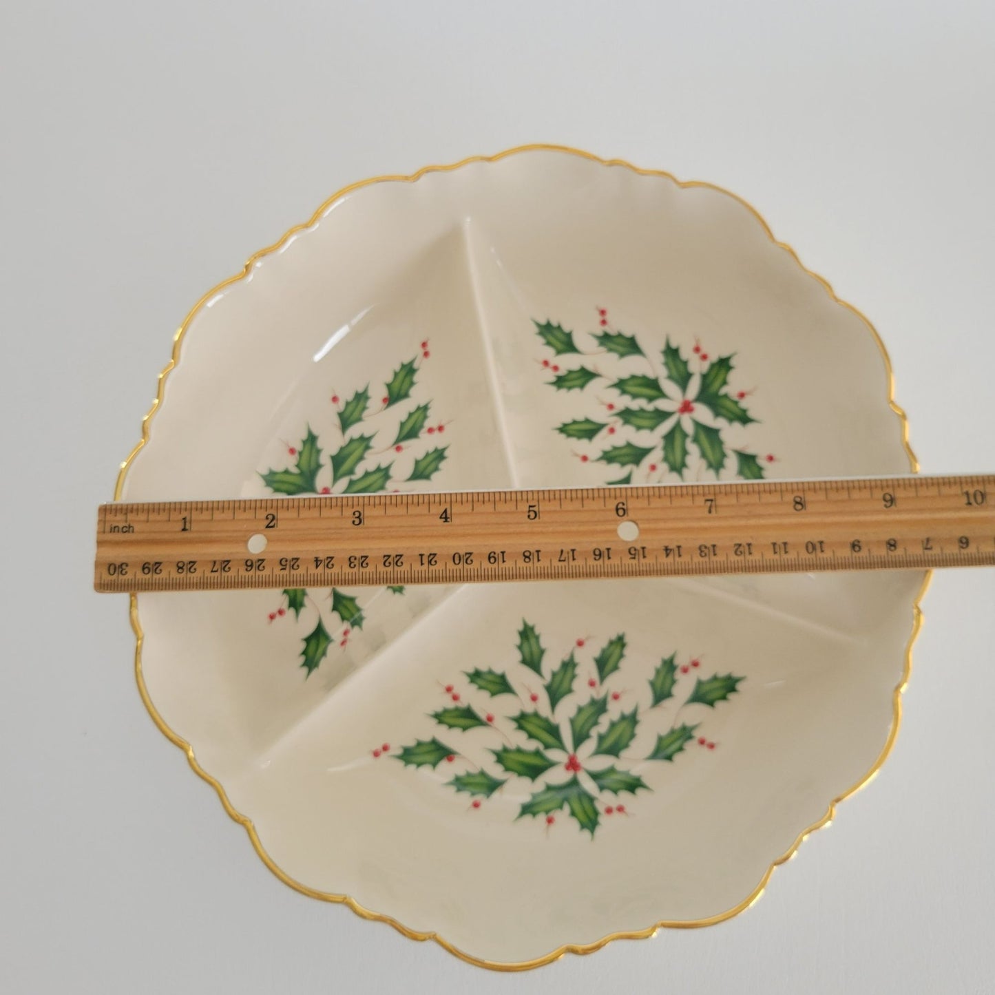 Lenox Holiday Archive Divided 9" Server