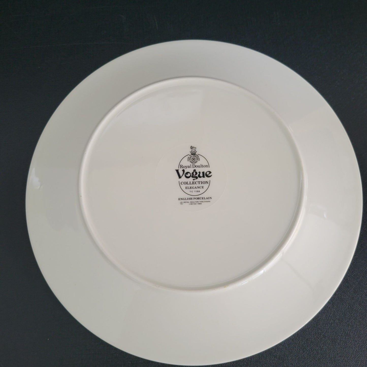 Royal Doulton Elegance Dinner Plate, c.1980s Vogue Collection, England