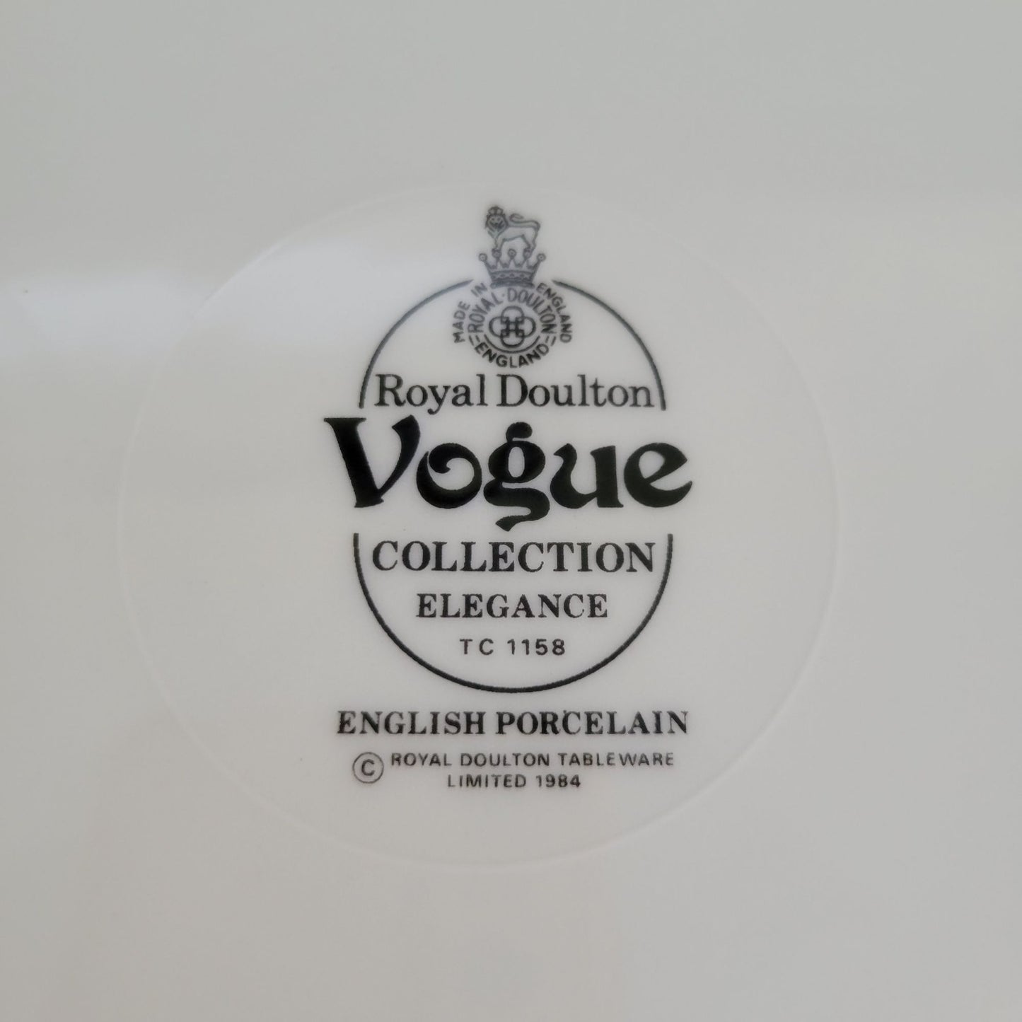 Royal Doulton Elegance Dinner Plate, c.1980s Vogue Collection, England