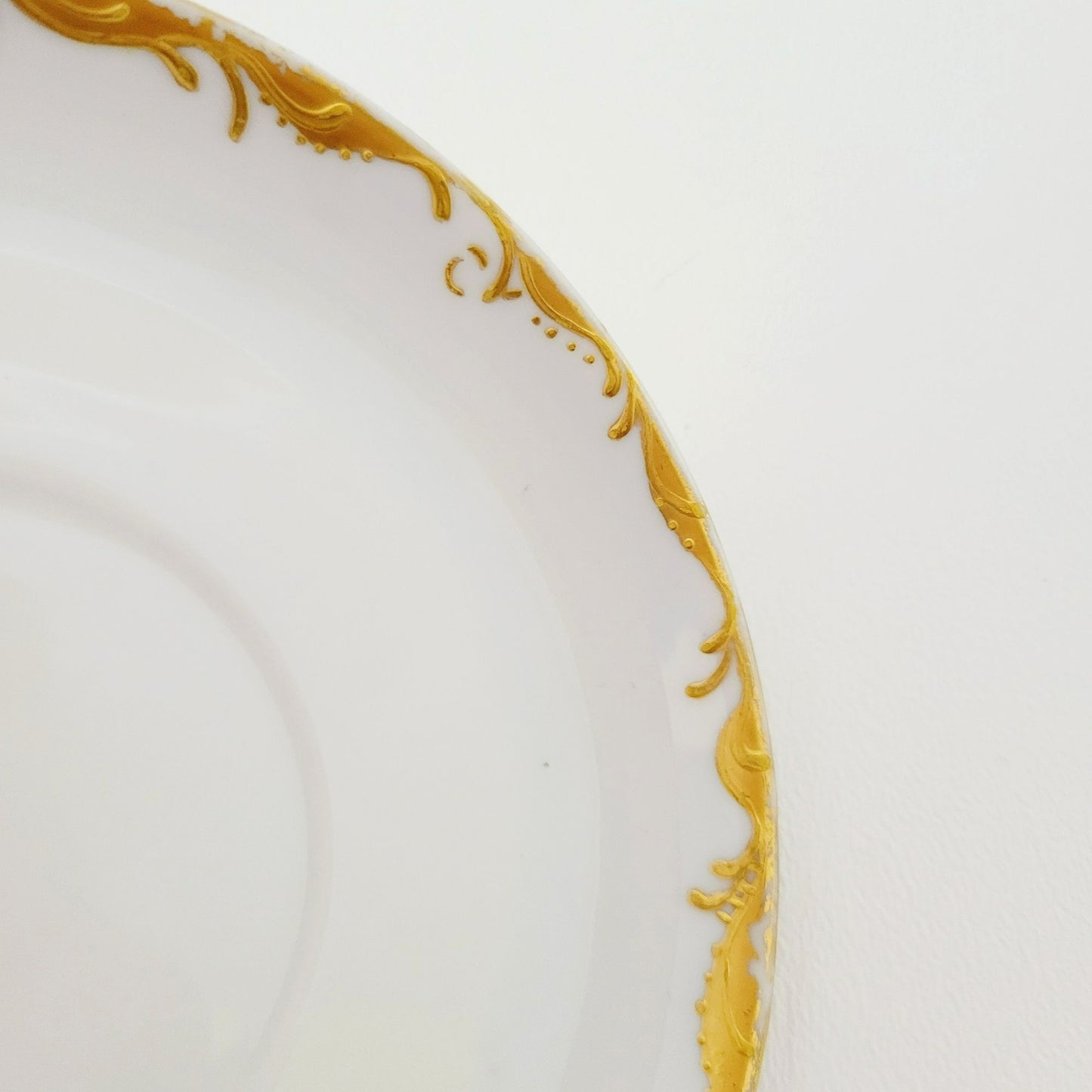 Hutschenreuther White & Gold Footed Dessert Bowl and Saucers, 2 Sets, Bavaria Germany