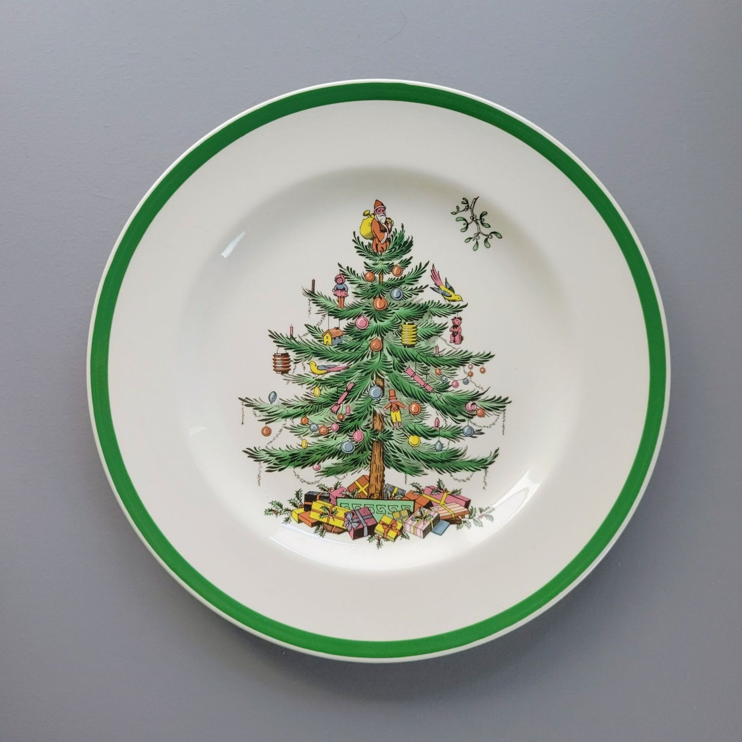 Spode Christmas Tree Dinner Plate, England c.1976-89