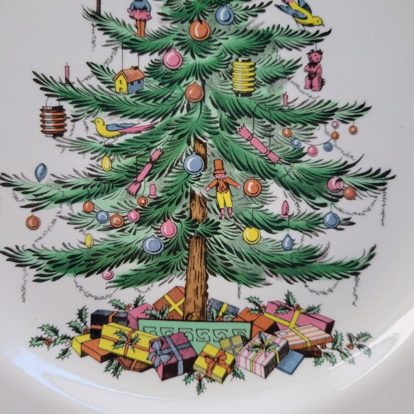 Spode Christmas Tree Dinner Plate, England c.1976-89
