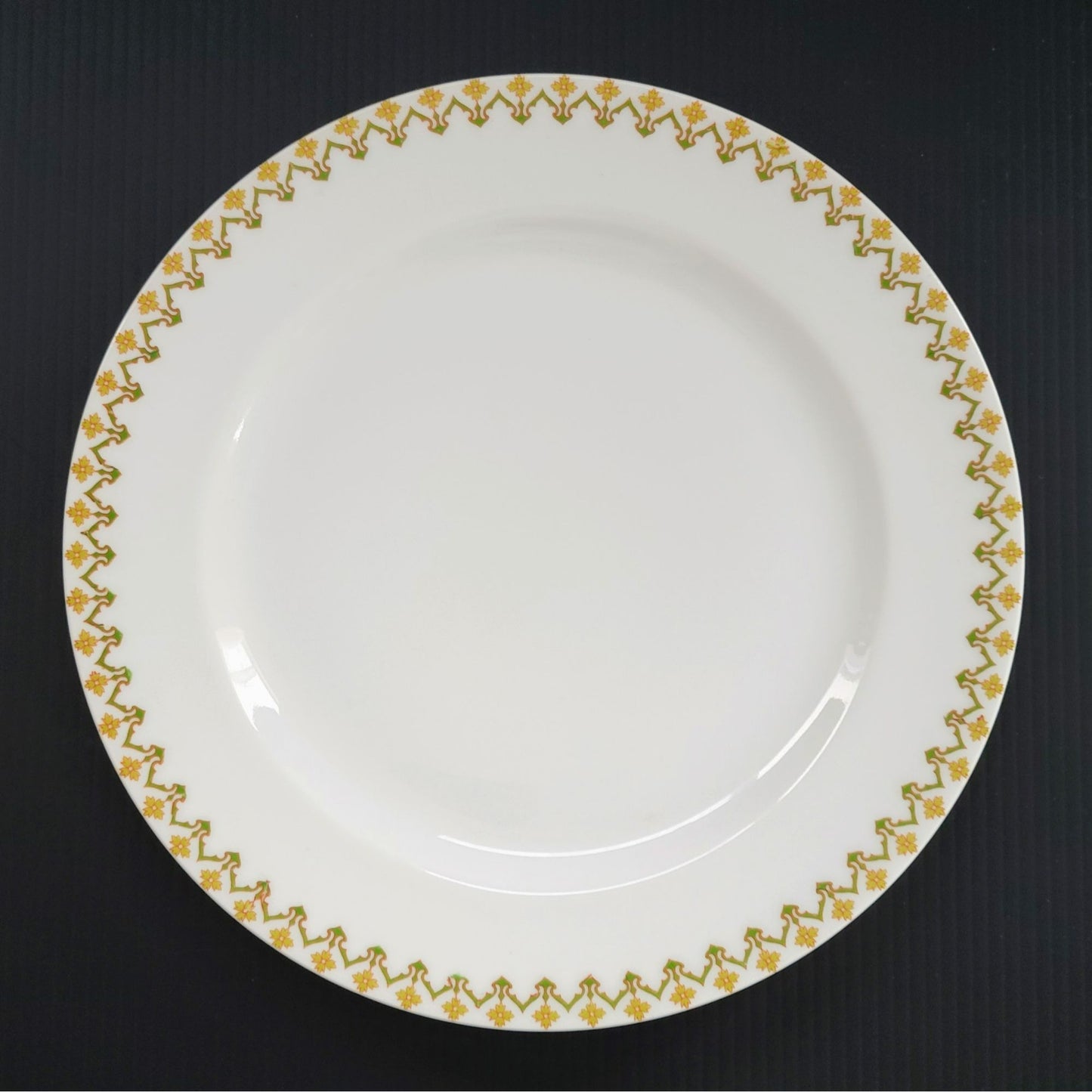 Haviland Luncheon Salad Plate, Schleiger 570d, c.1926-31 Limoges France