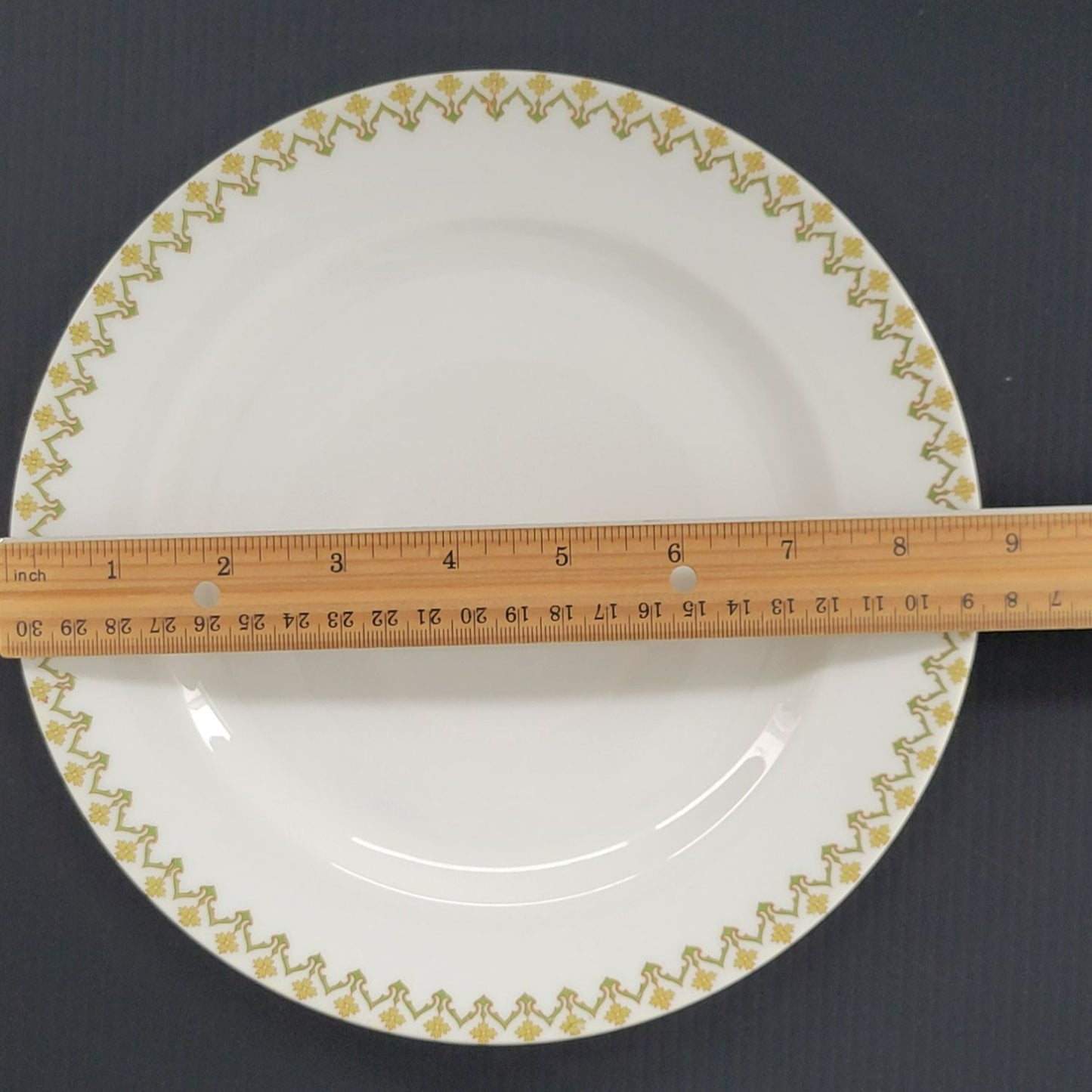 Haviland Luncheon Salad Plate, Schleiger 570d, c.1926-31 Limoges France