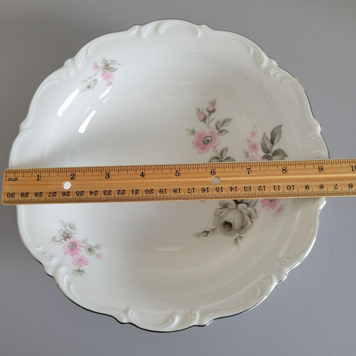 Tirschenreuth Picardy Round Serving Bowl, c.1969 Bavaria Germany