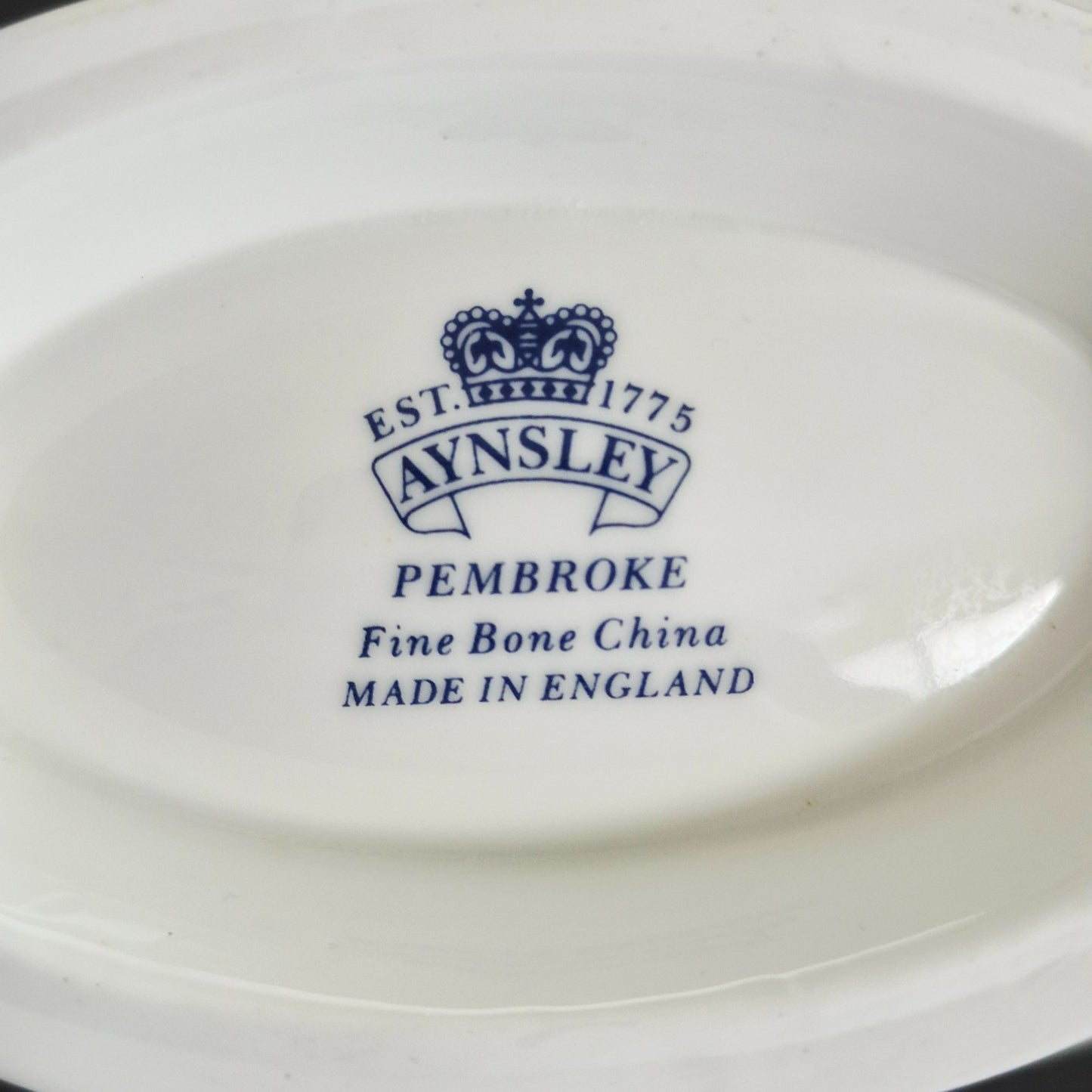 Aynsley "Pembroke" Gravy Boat & Underplate, c.1968-2015 England