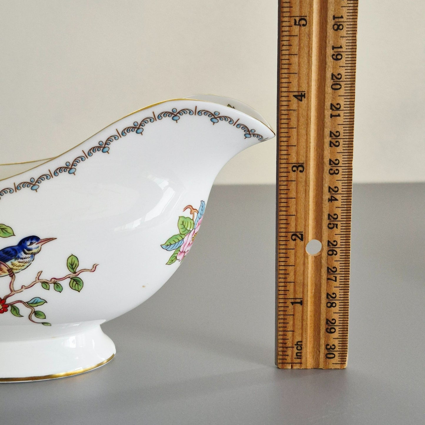 Aynsley "Pembroke" Gravy Boat & Underplate, c.1968-2015 England