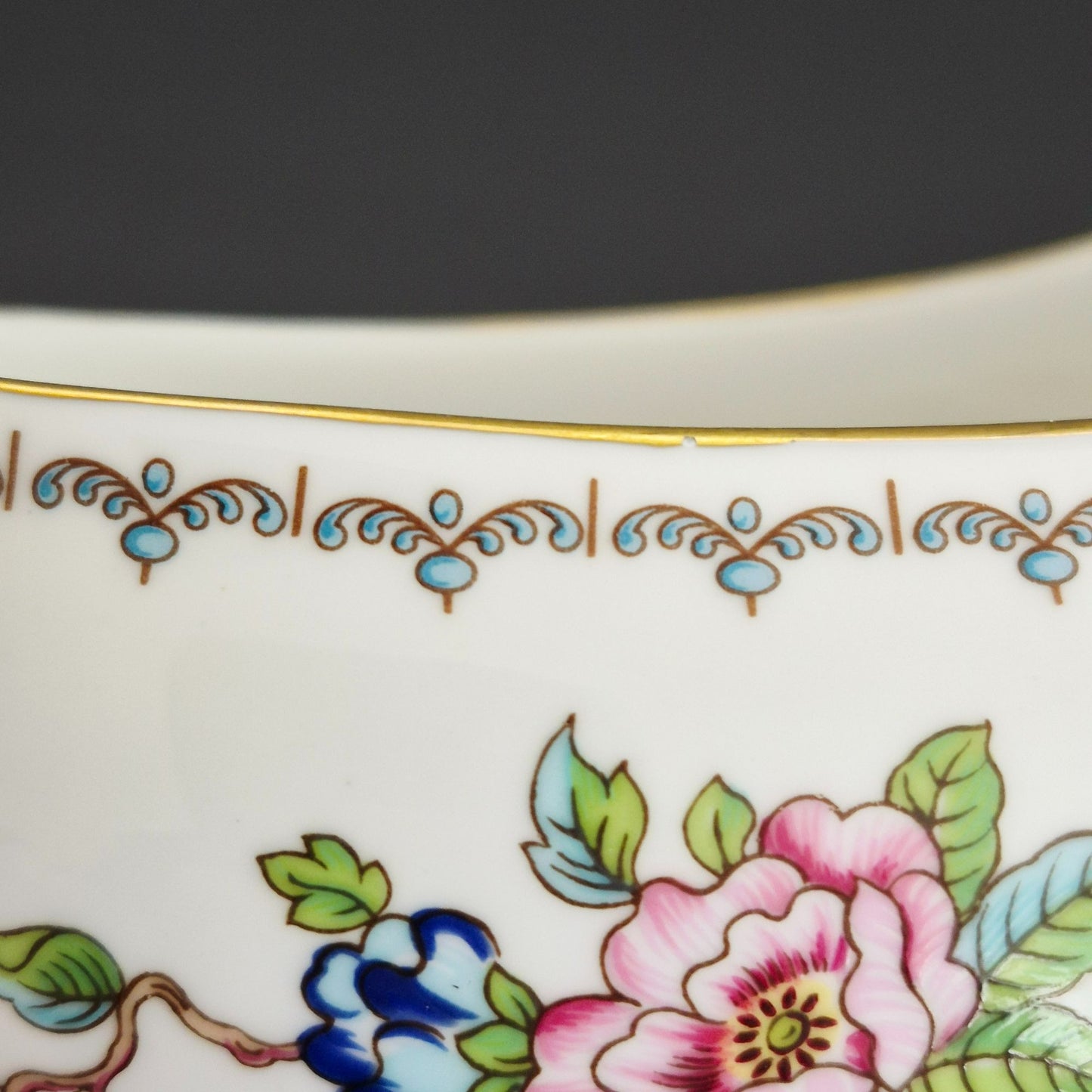 Aynsley "Pembroke" Gravy Boat & Underplate, c.1968-2015 England
